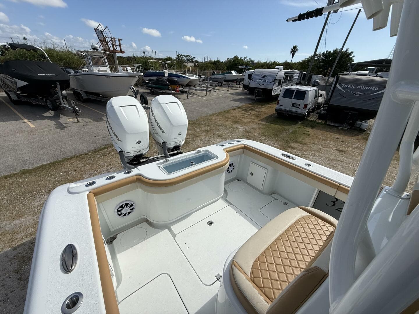 2018 Yellowfin — photo 28