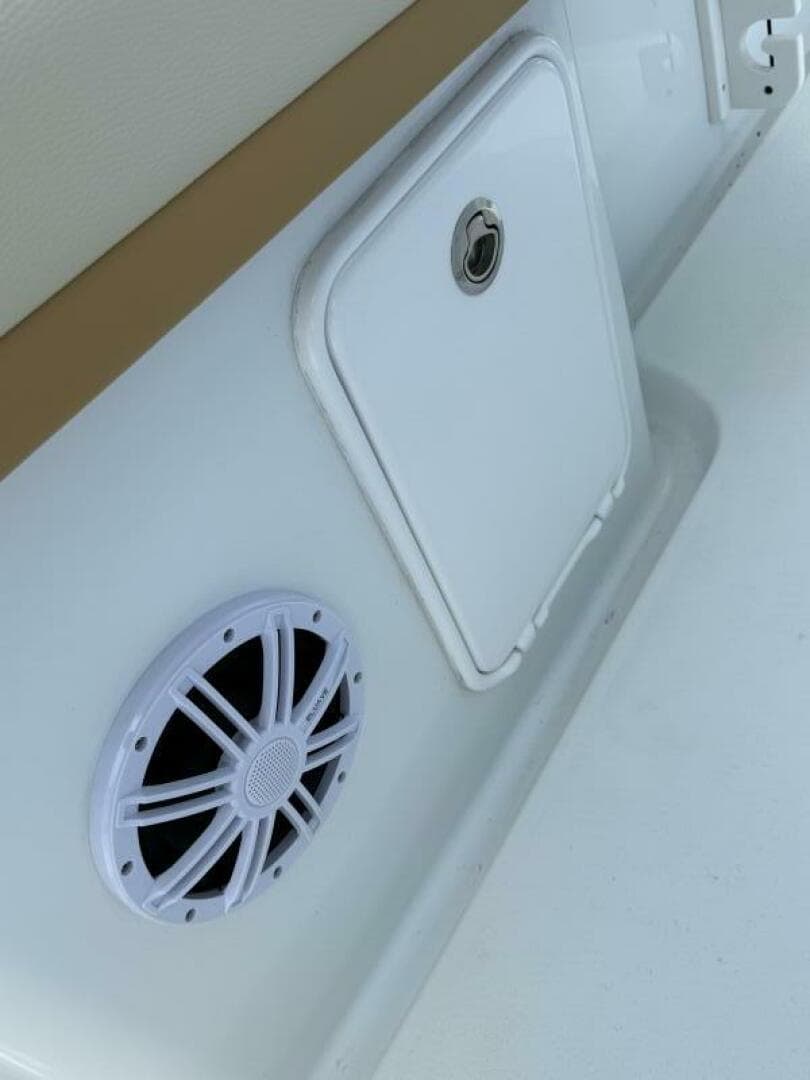 2018 Yellowfin — photo 29