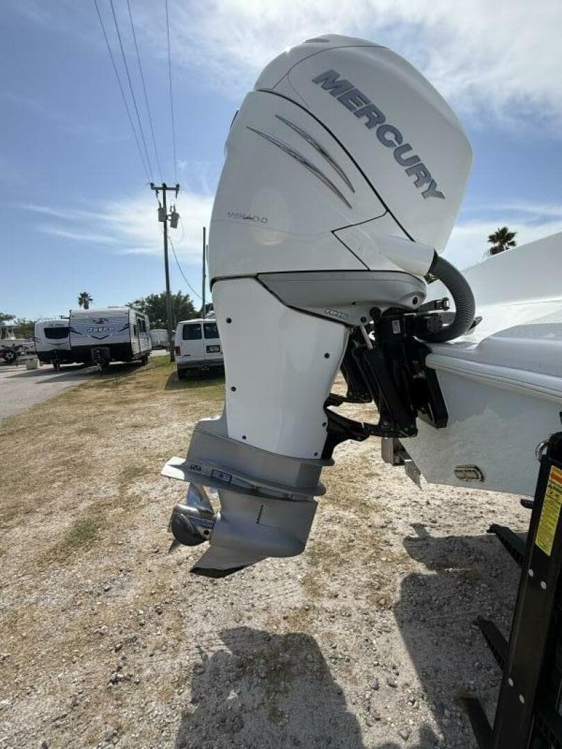 2018 Yellowfin — photo 15