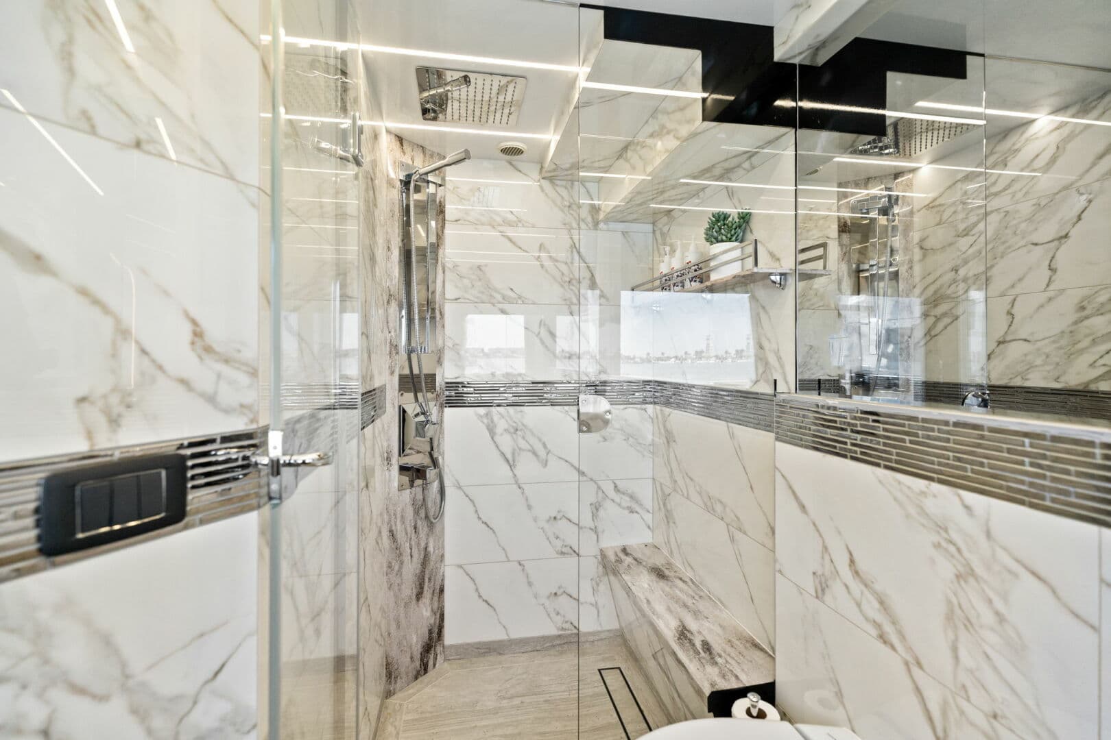 2020 Galeon 680 Flybridge — photo 41