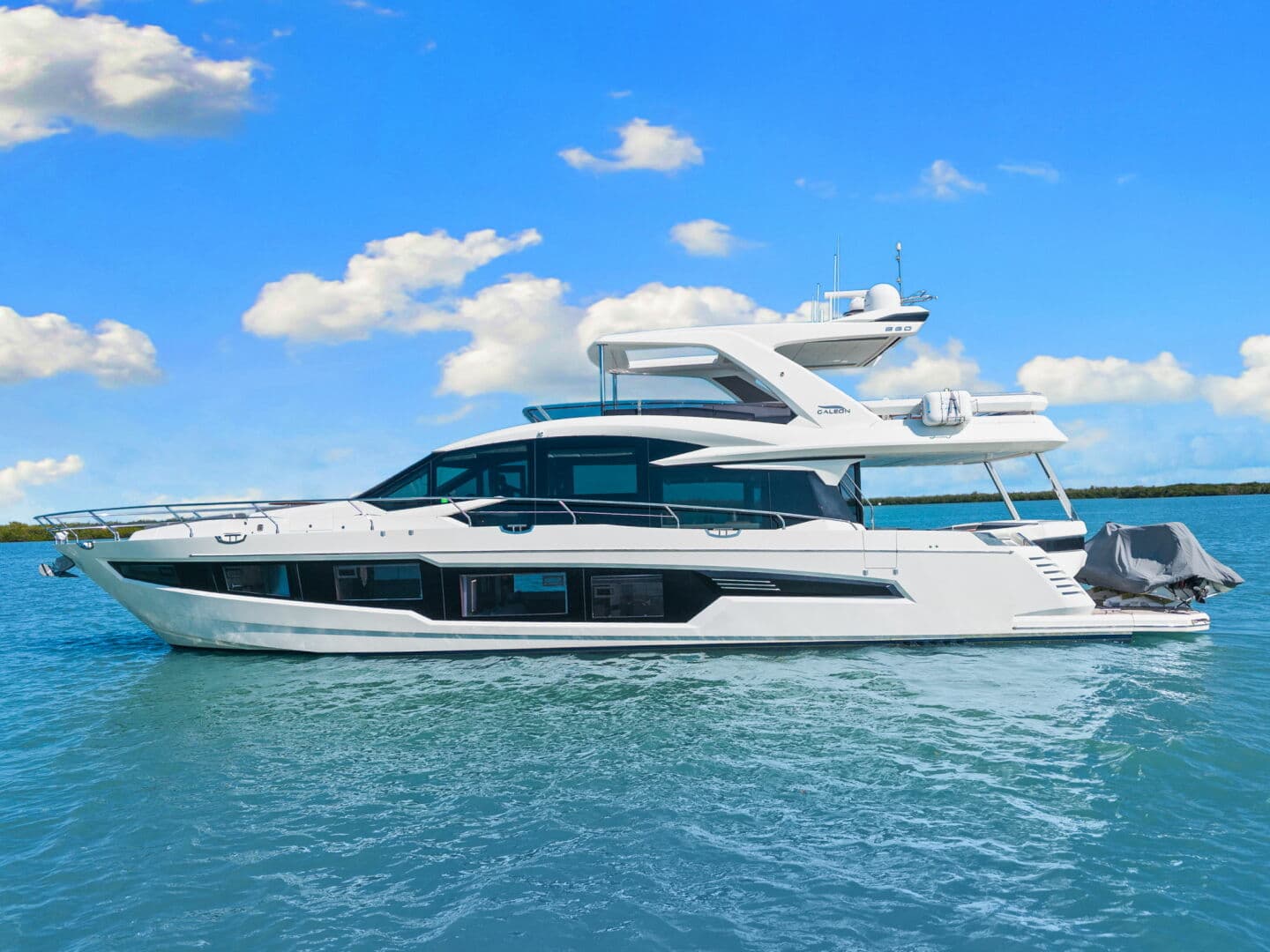 2020 Galeon 680 Flybridge — photo 2