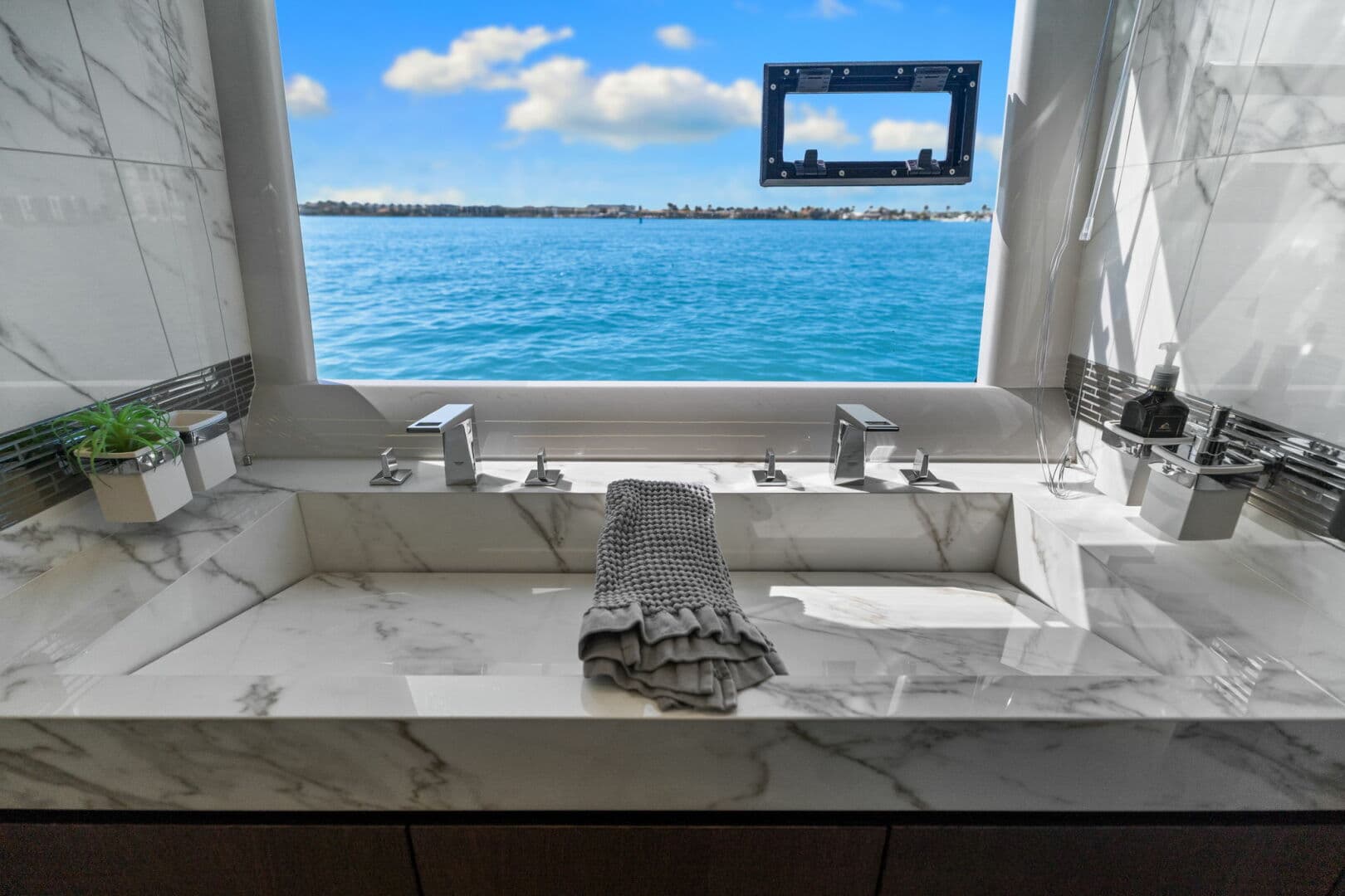 2020 Galeon 680 Flybridge — photo 40