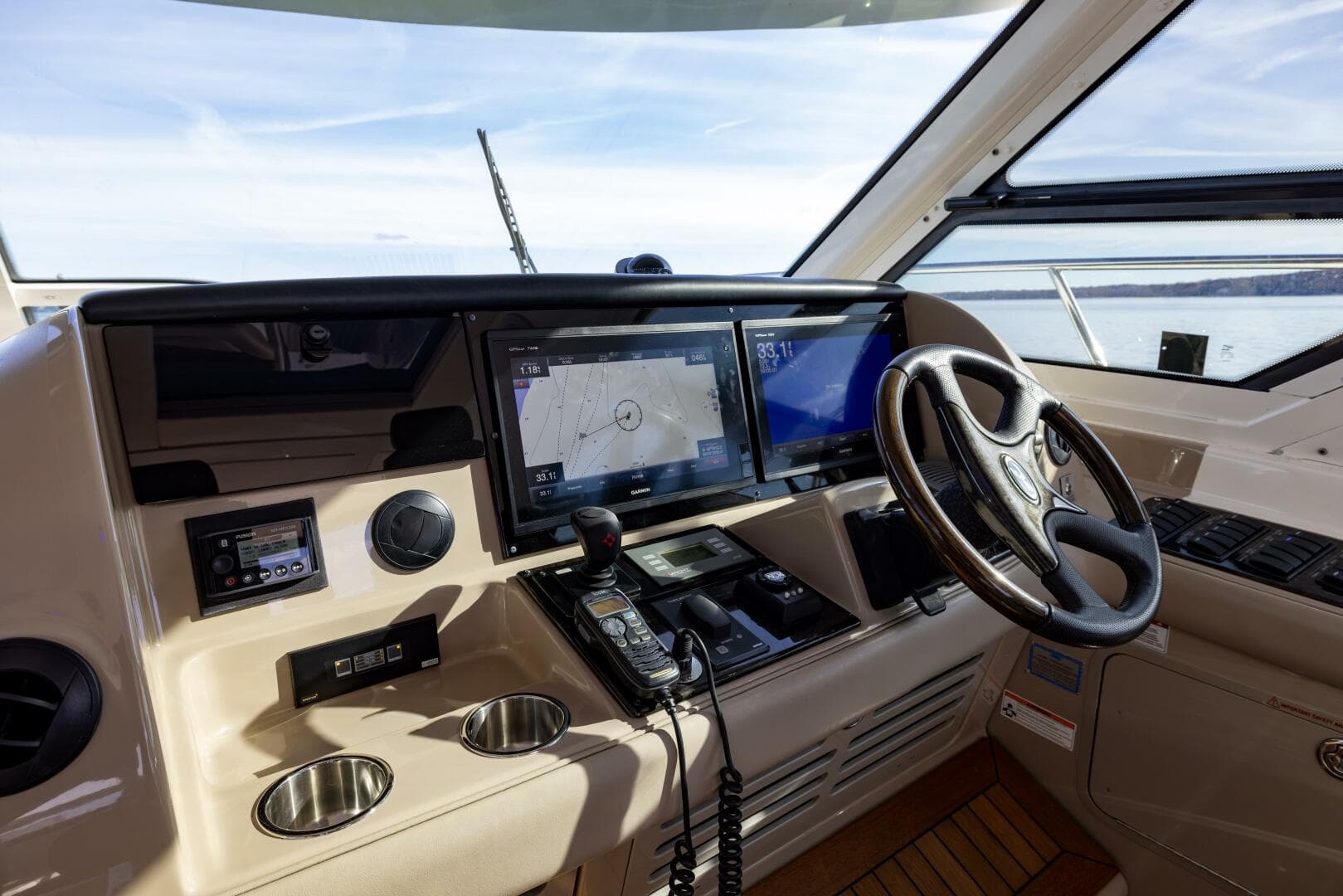 2008 Sea Ray Sundancer — photo 41