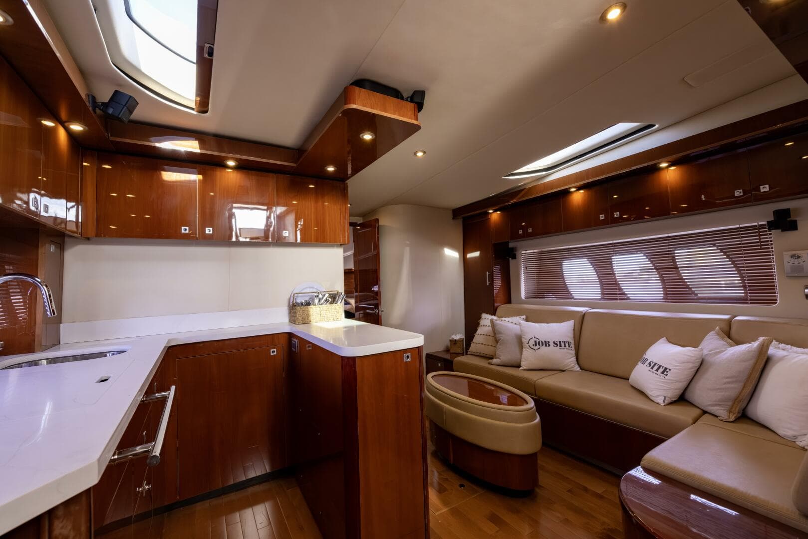 2008 Sea Ray Sundancer — photo 49