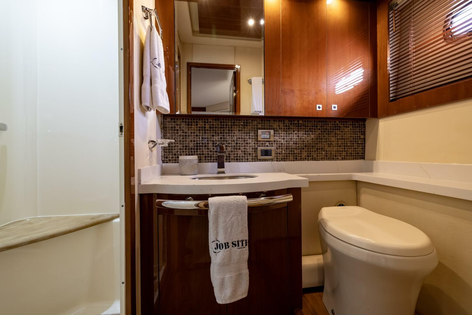 2008 Sea Ray Sundancer — photo 61