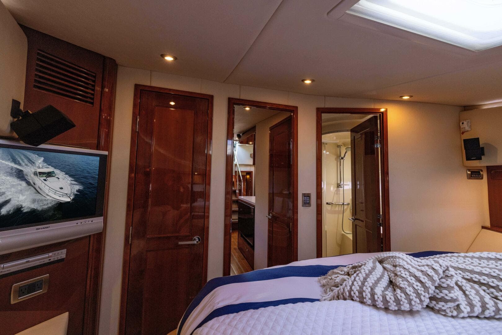 2008 Sea Ray Sundancer — photo 64