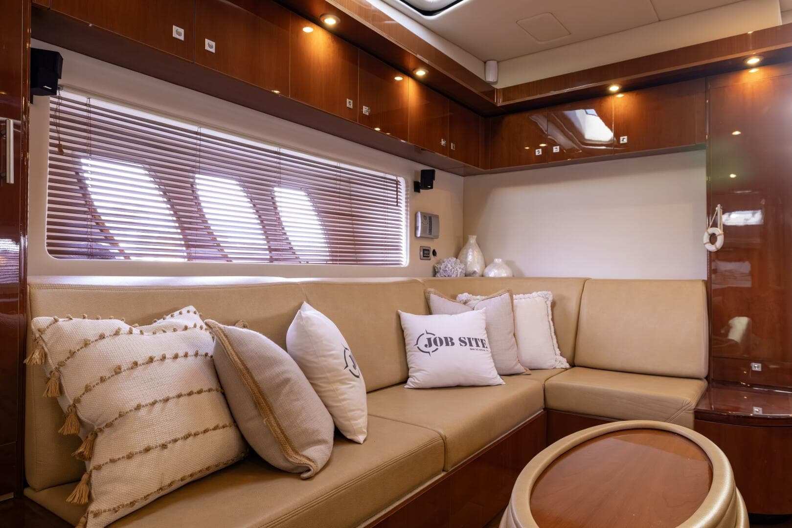 2008 Sea Ray Sundancer — photo 51