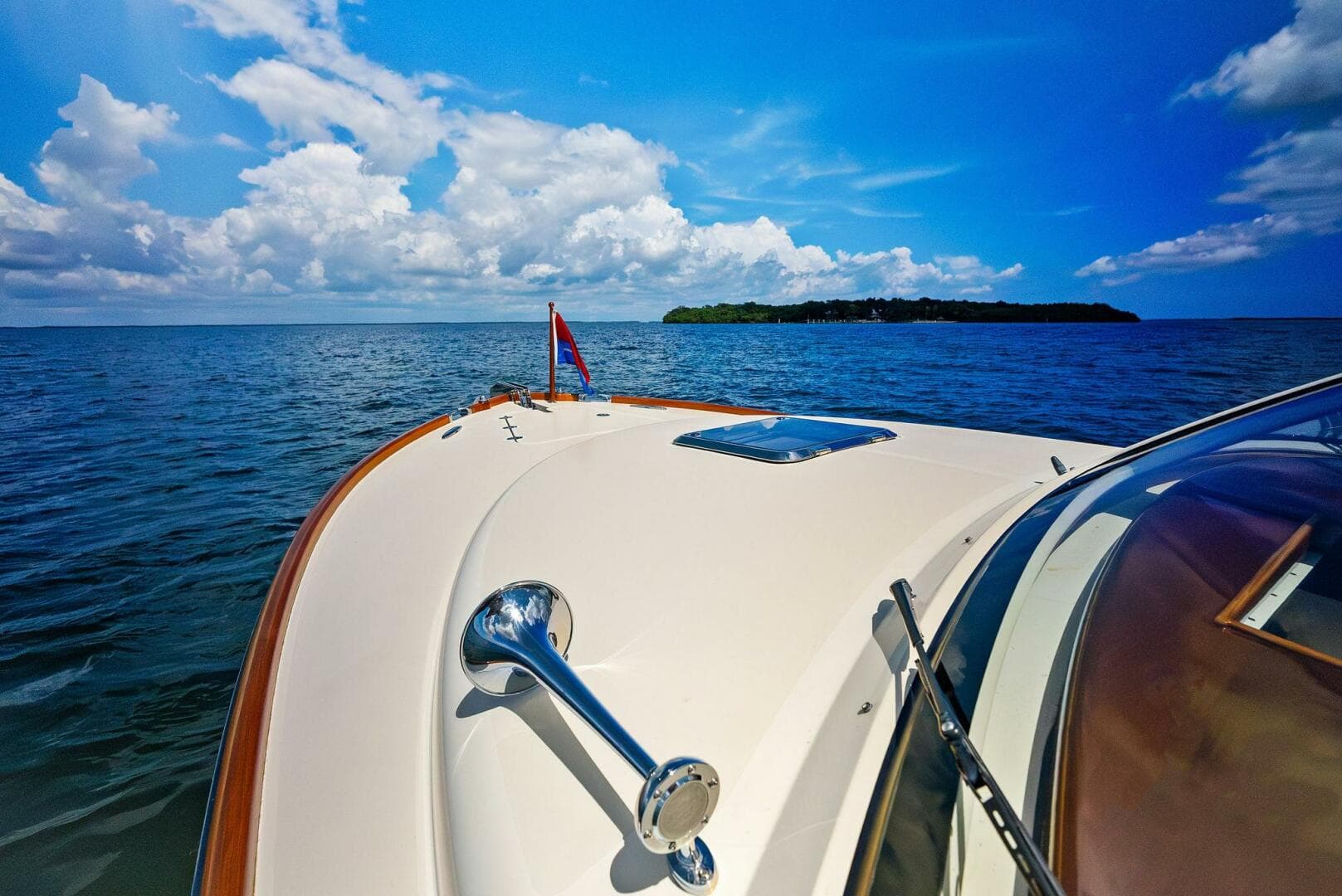 2008 Hinckley Talaria 38R Convertible — photo 12