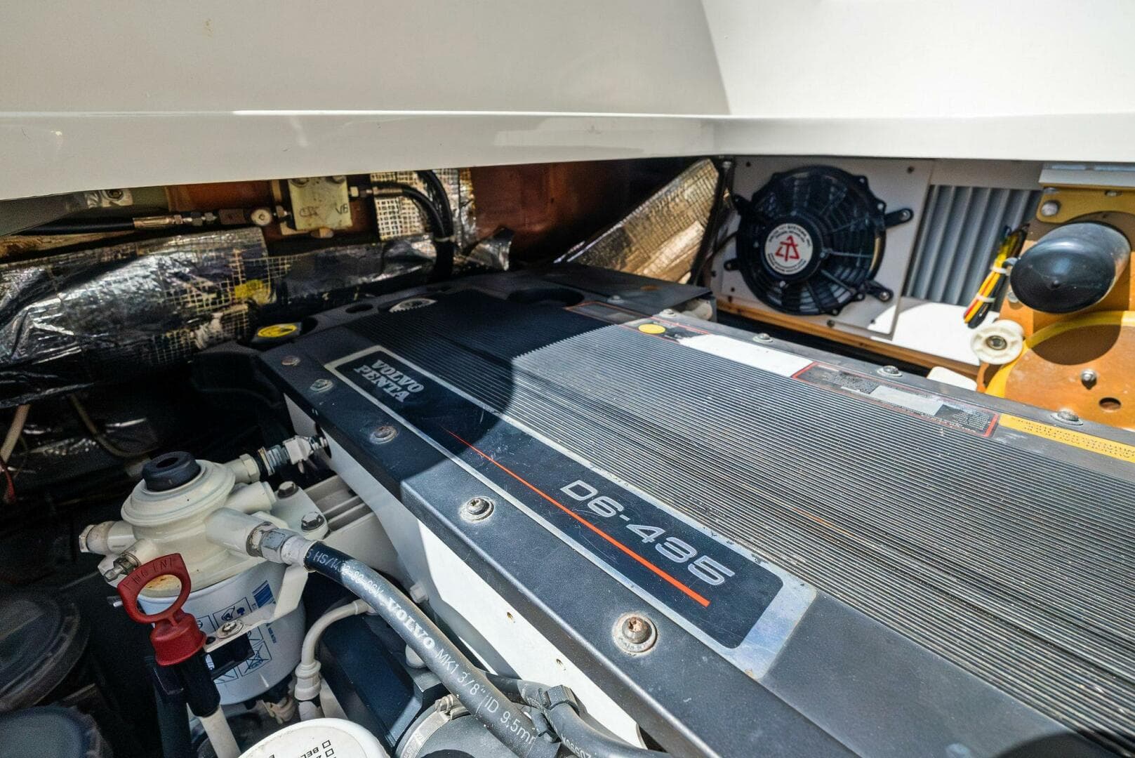 2008 Hinckley Talaria 38R Convertible — photo 43