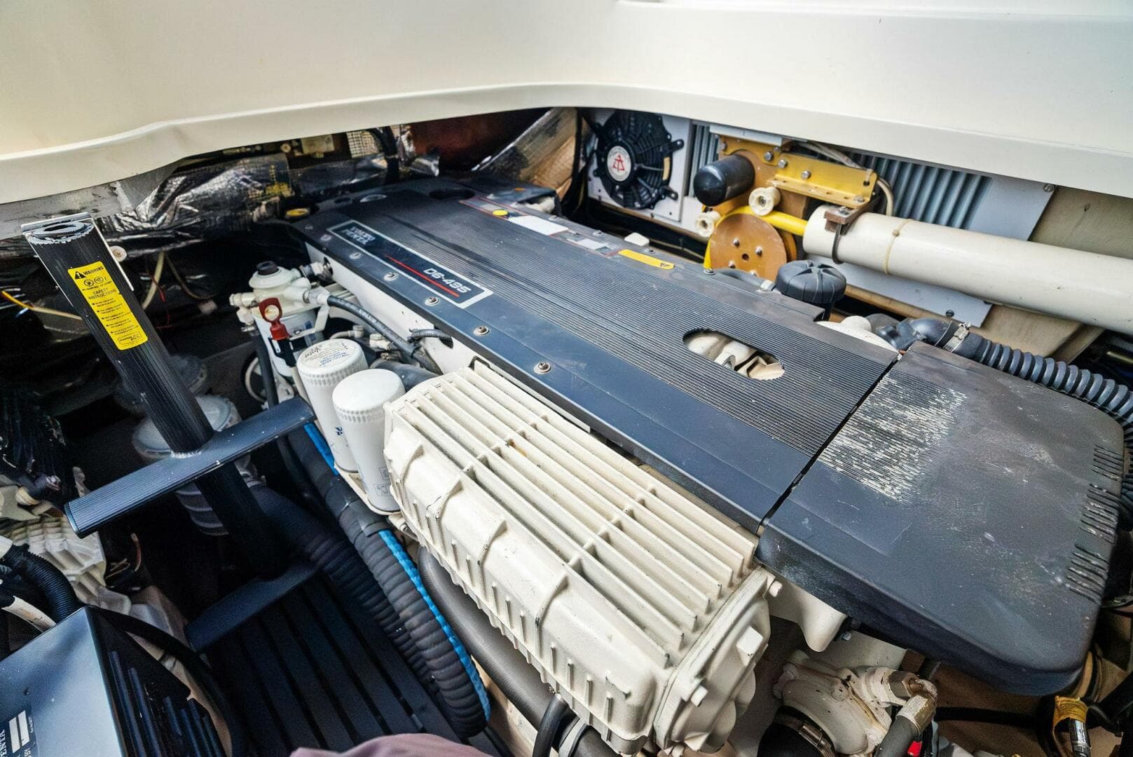 2008 Hinckley Talaria 38R Convertible — photo 47