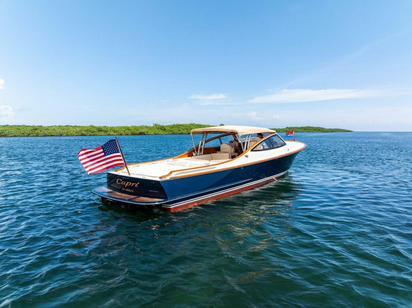 2008 Hinckley Talaria 38R Convertible — photo 7