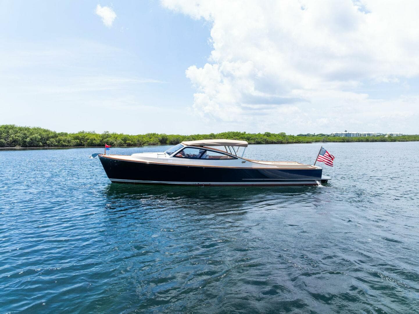 2008 Hinckley Talaria 38R Convertible — photo 5