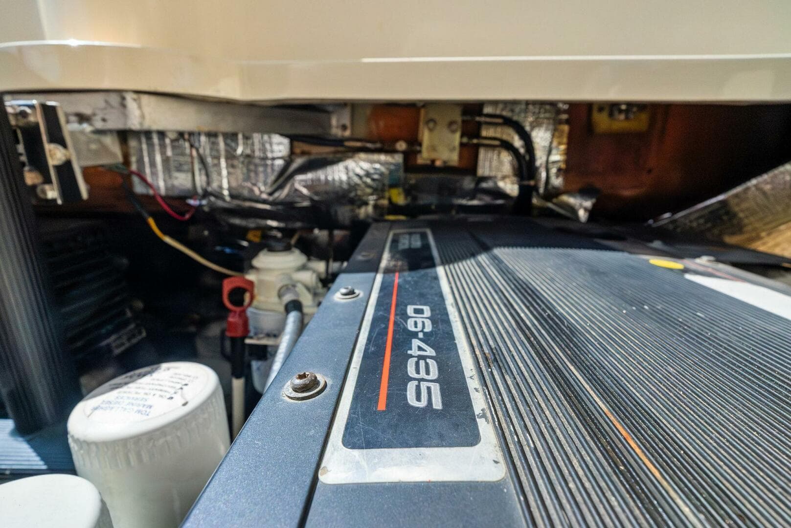 2008 Hinckley Talaria 38R Convertible — photo 44