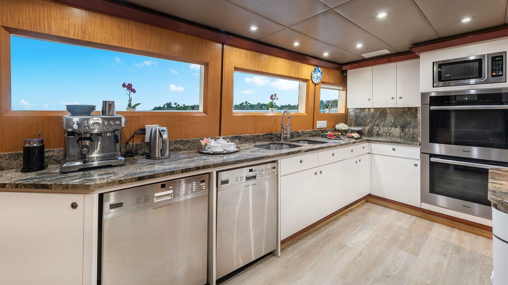 2000 Trident — photo 14