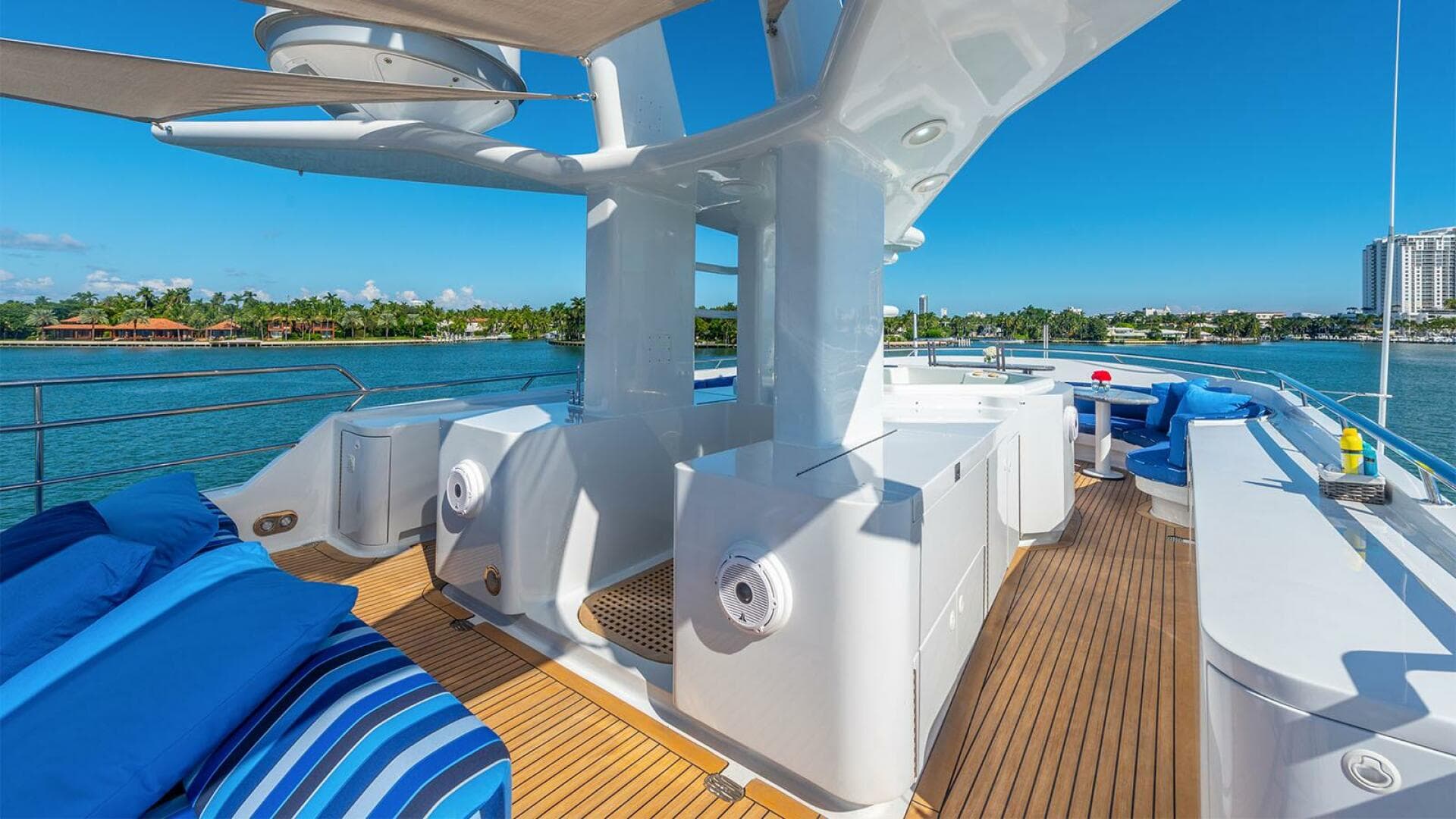 2000 Trident — photo 32