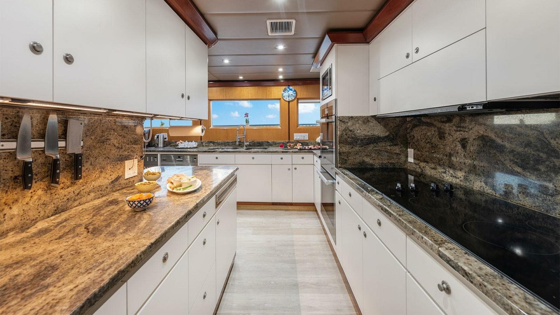 2000 Trident — photo 13