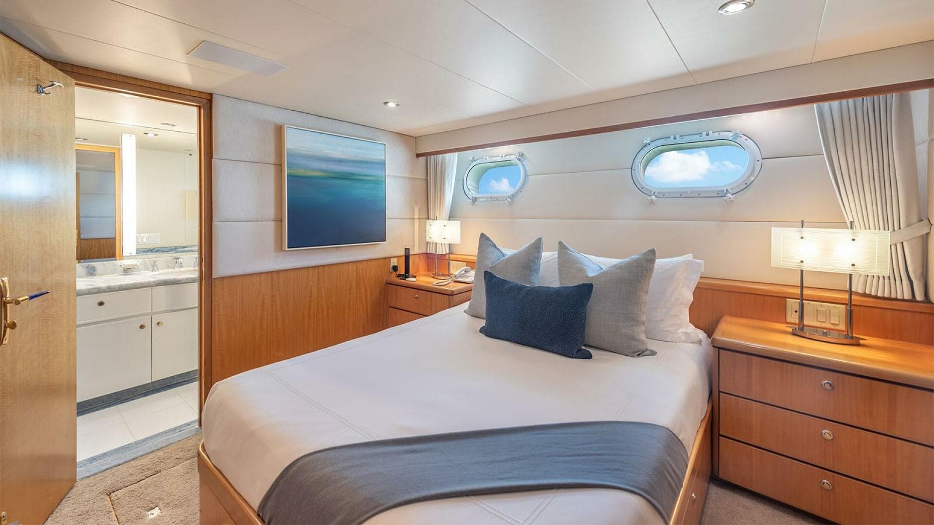 2000 Trident — photo 20