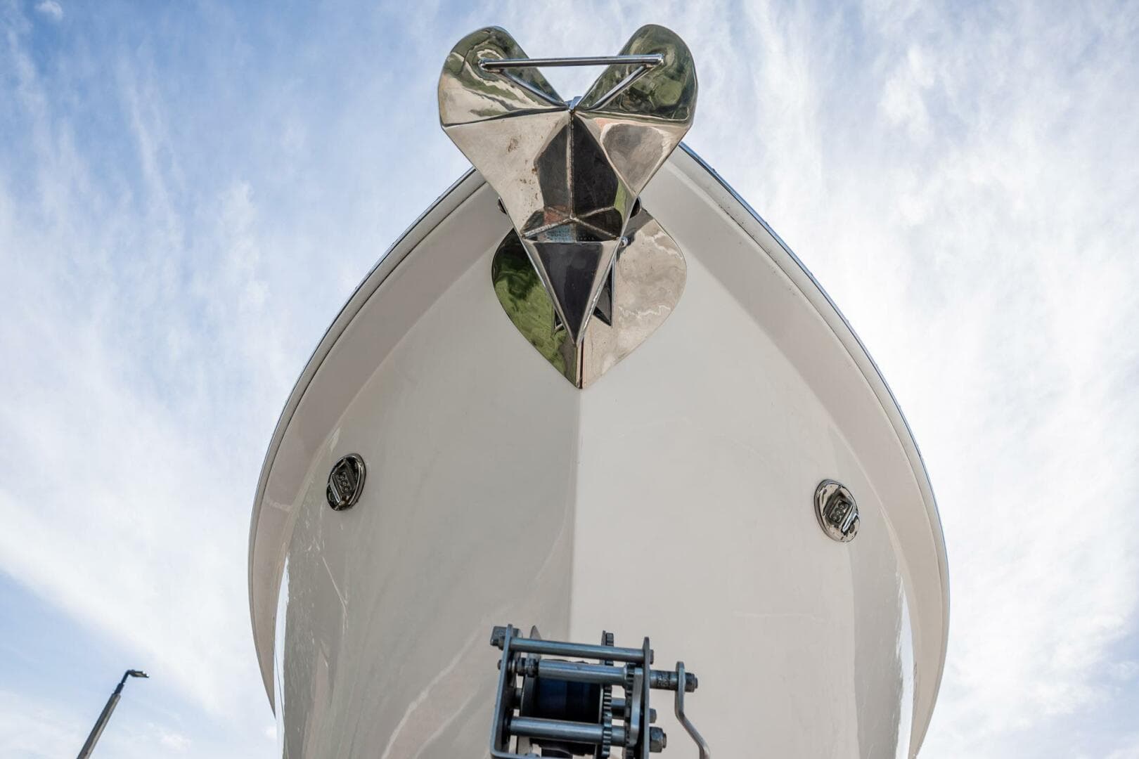 2021 Everglades 335 Center Console — photo 8