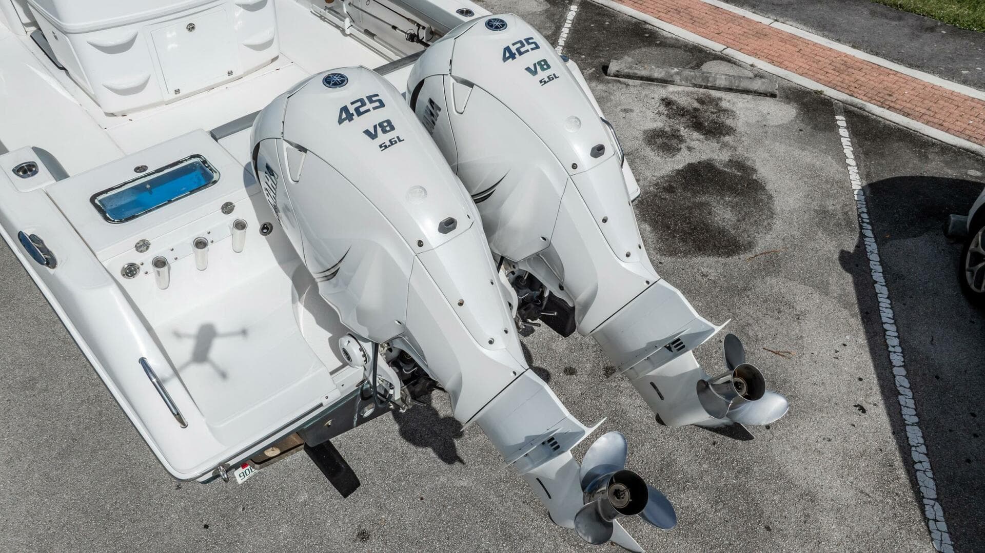 2021 Everglades 335 Center Console — photo 50