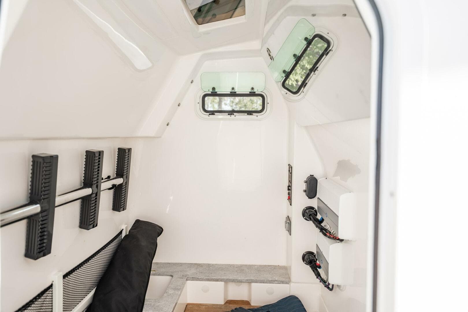 2021 Everglades 335 Center Console — photo 19