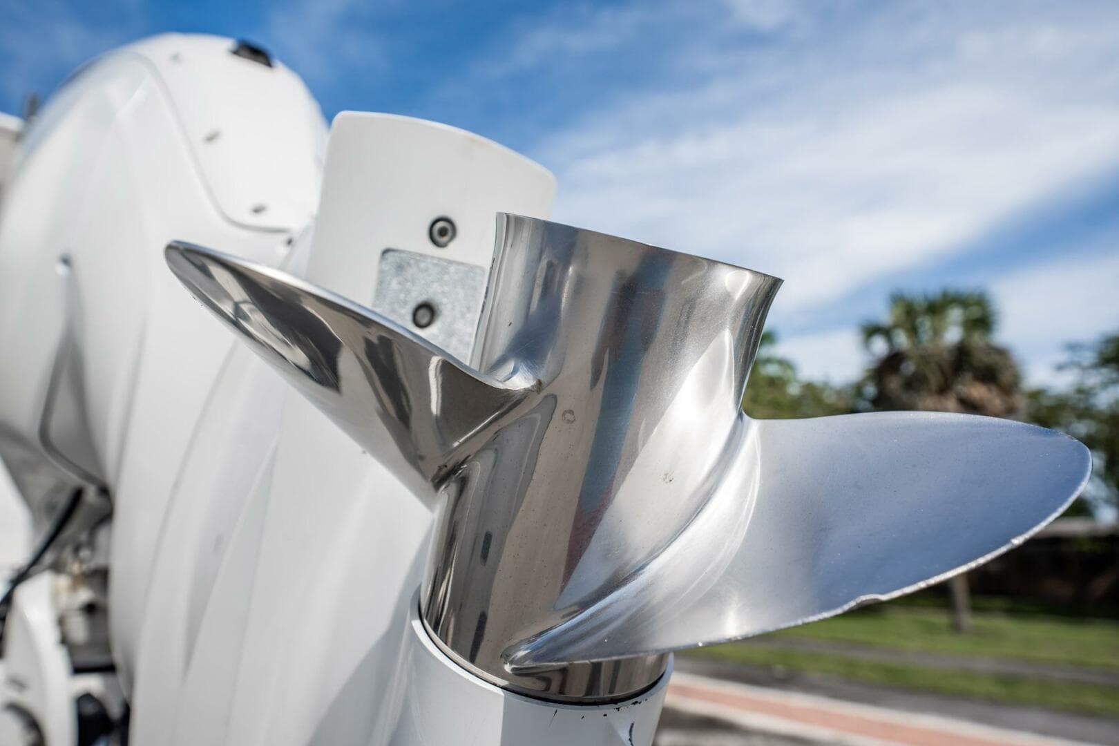 2021 Everglades 335 Center Console — photo 53