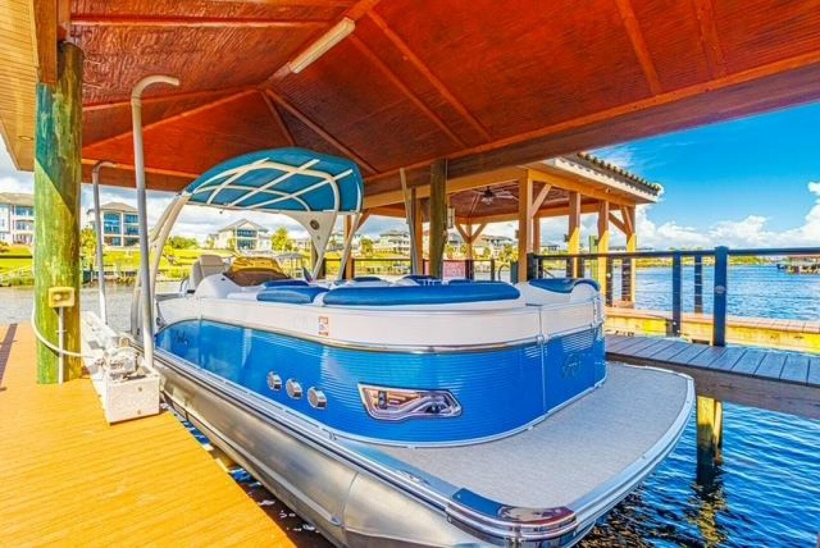 2020 Avalon — photo 3