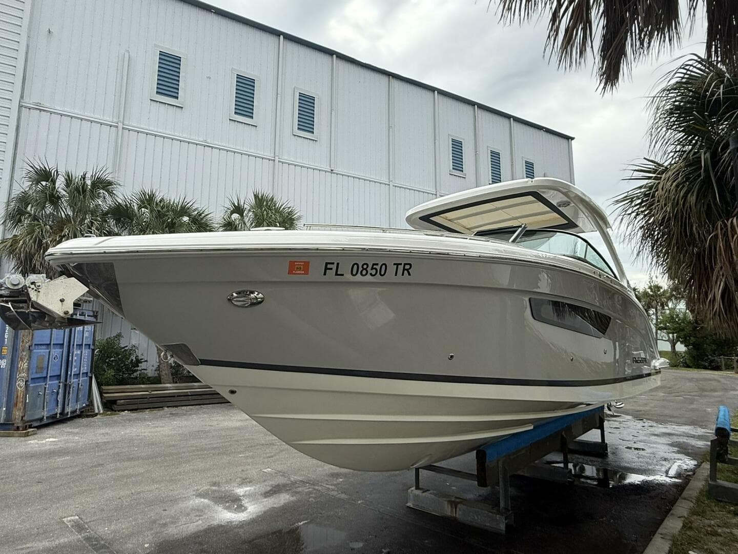 2024 Regal 33 Obx — photo 4