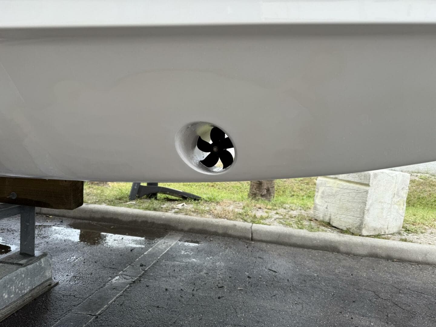 2024 Regal 33 Obx — photo 3