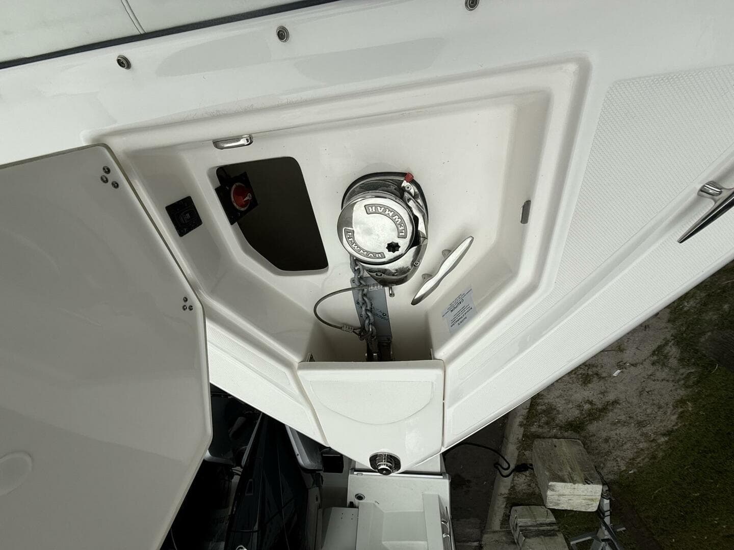 2024 Regal 33 Obx — photo 16