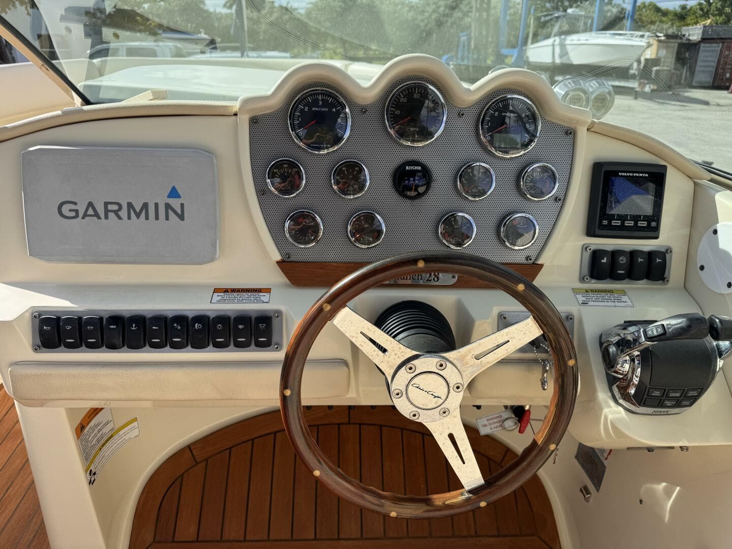 2014 Chris-Craft — photo 13