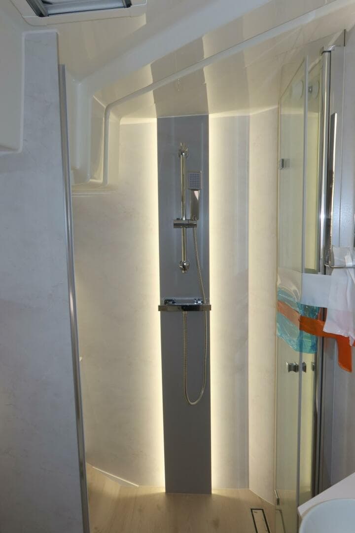 2026 Cobra Seamaster 45 — photo 29