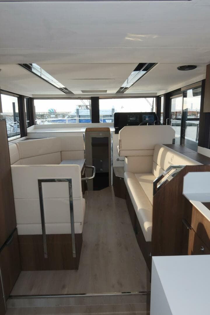 2026 Cobra Seamaster 45 — photo 18