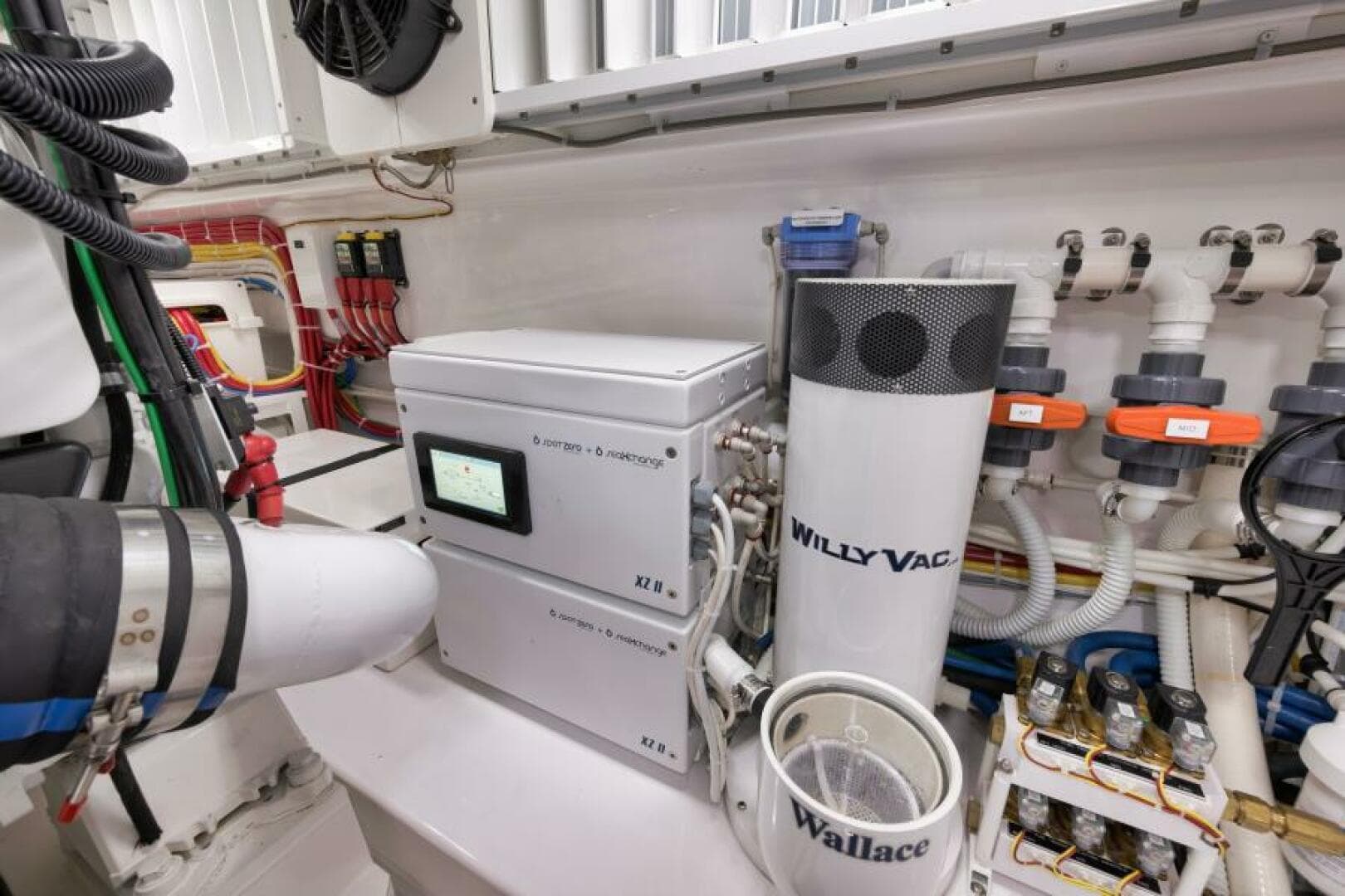 2024 Viking 68 Convertible — photo 79