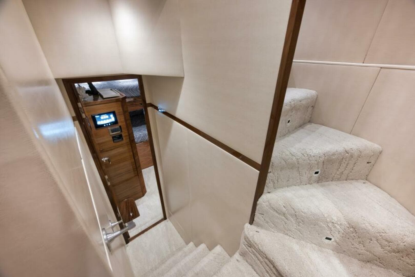 2024 Viking 68 Convertible — photo 41