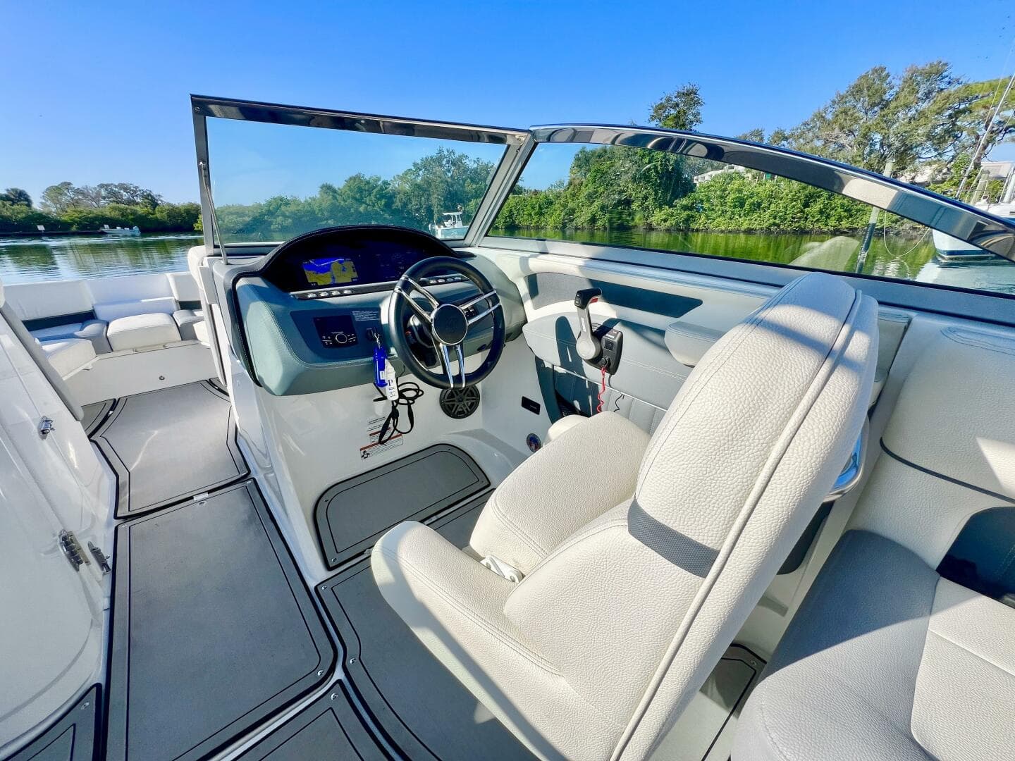 2021 Cobalt 25 Sc — photo 21