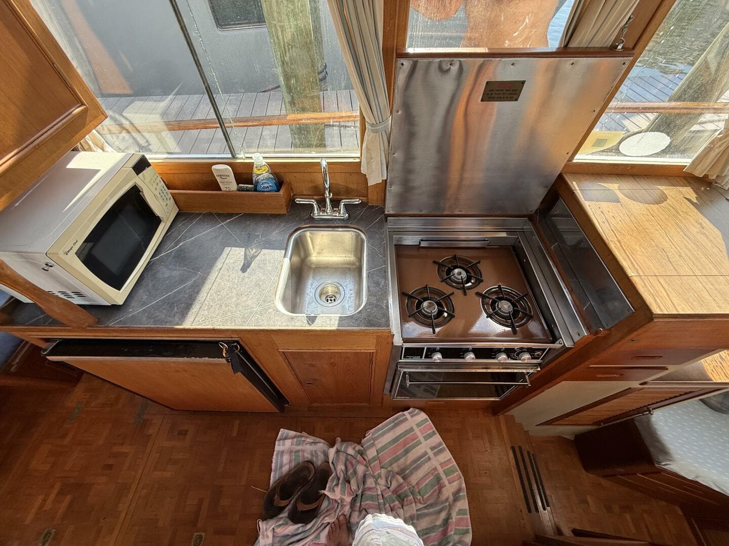 1985 Grand Banks 36 Classic — photo 10