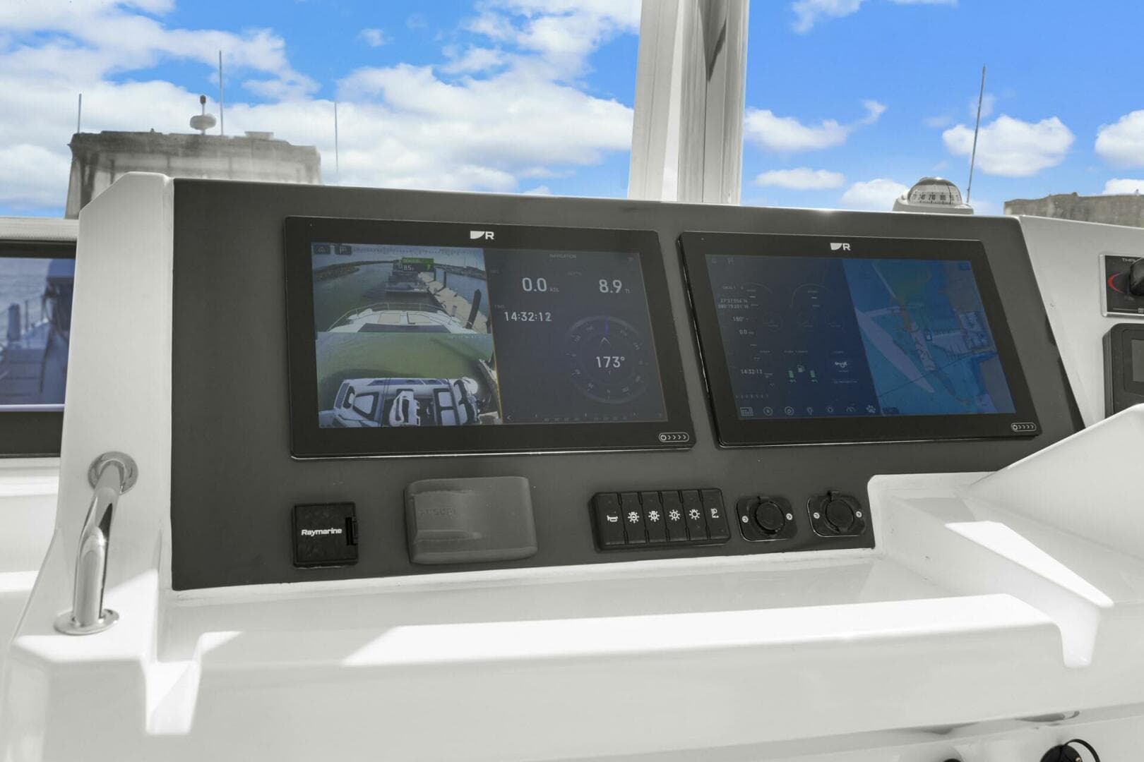 2024 Leopard 46 Pc — photo 23