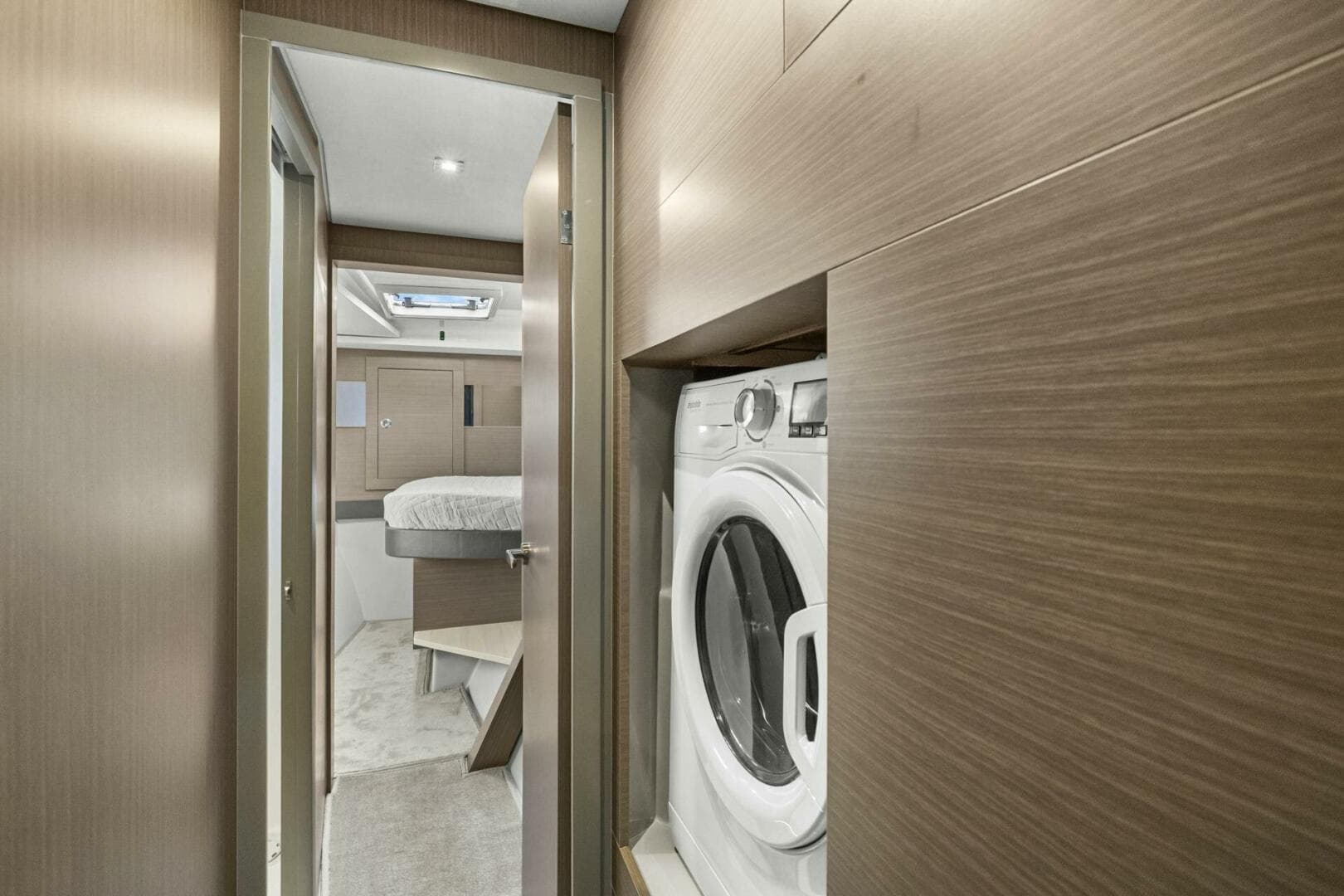 2024 Leopard 46 Pc — photo 62