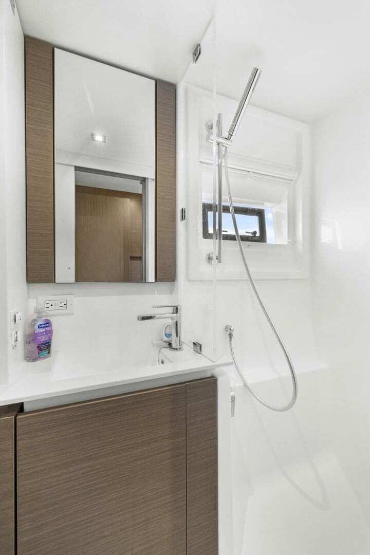 2024 Leopard 46 Pc — photo 70