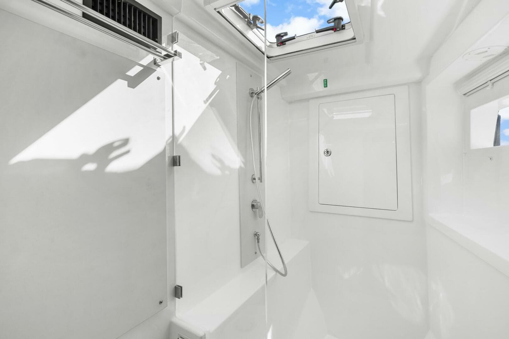 2024 Leopard 46 Pc — photo 60