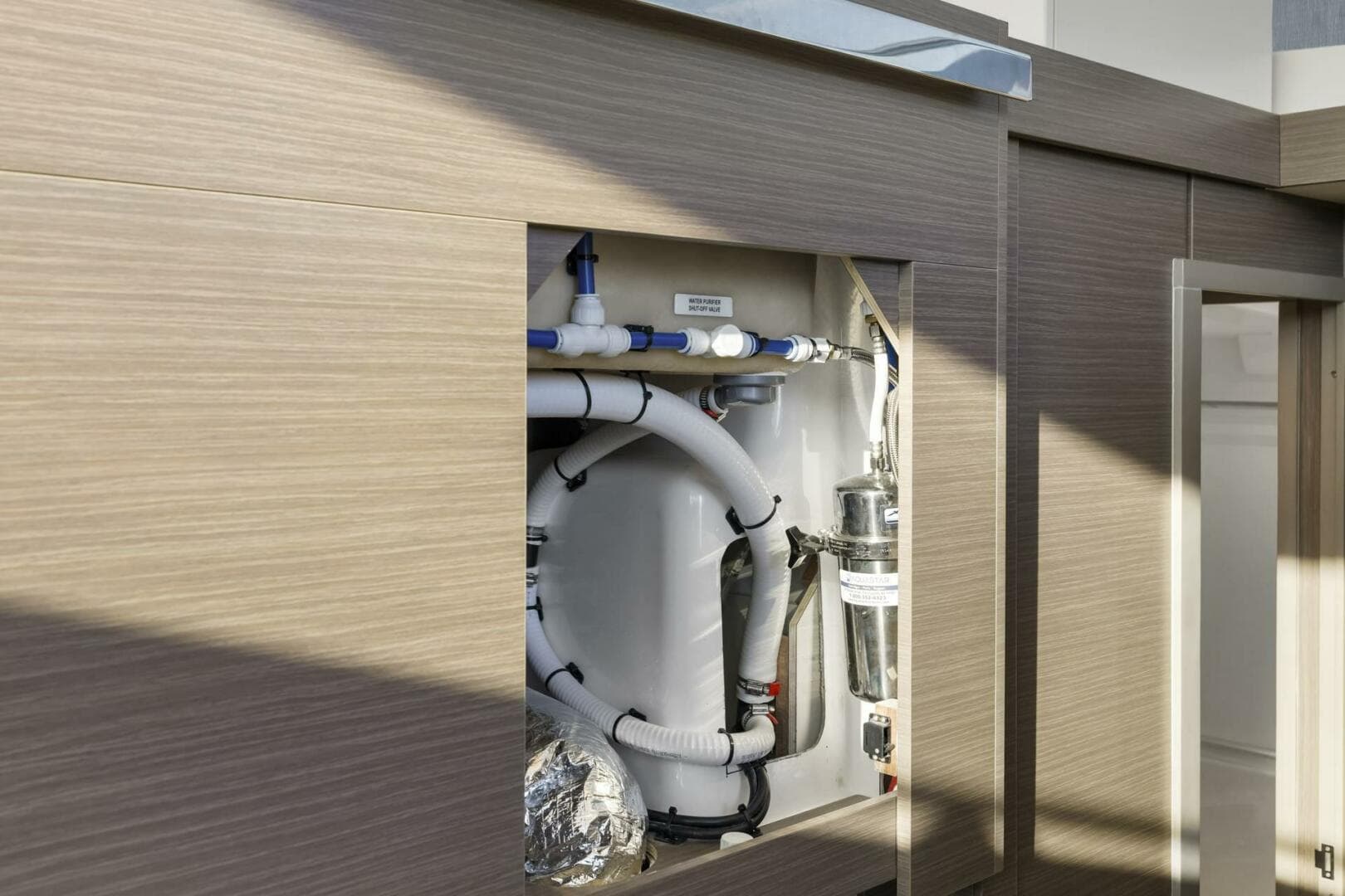 2024 Leopard 46 Pc — photo 75