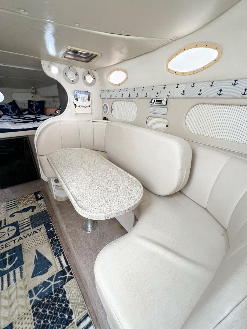 2000 Rinker Fiesta Vee 330 — photo 29