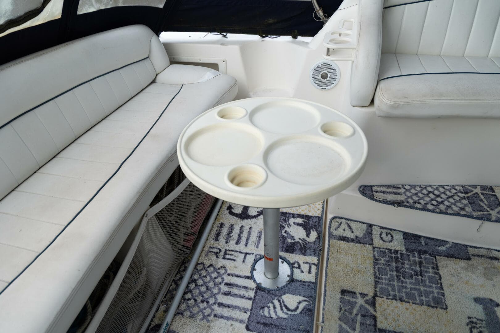 2000 Rinker Fiesta Vee 330 — photo 4