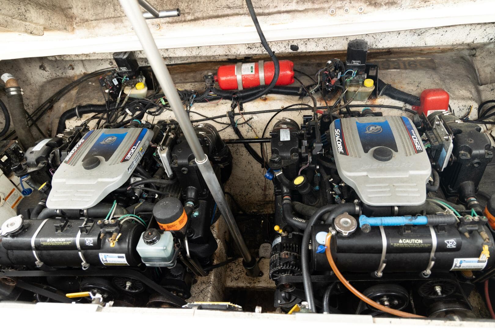 2000 Rinker Fiesta Vee 330 — photo 5