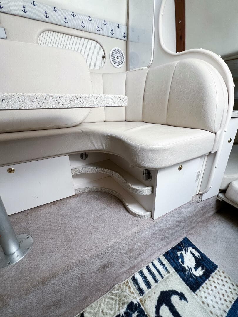 2000 Rinker Fiesta Vee 330 — photo 51