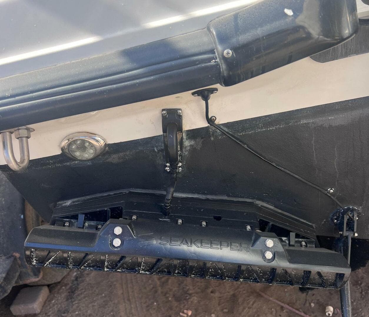 2017 Boston Whaler 315 Conquest — photo 30