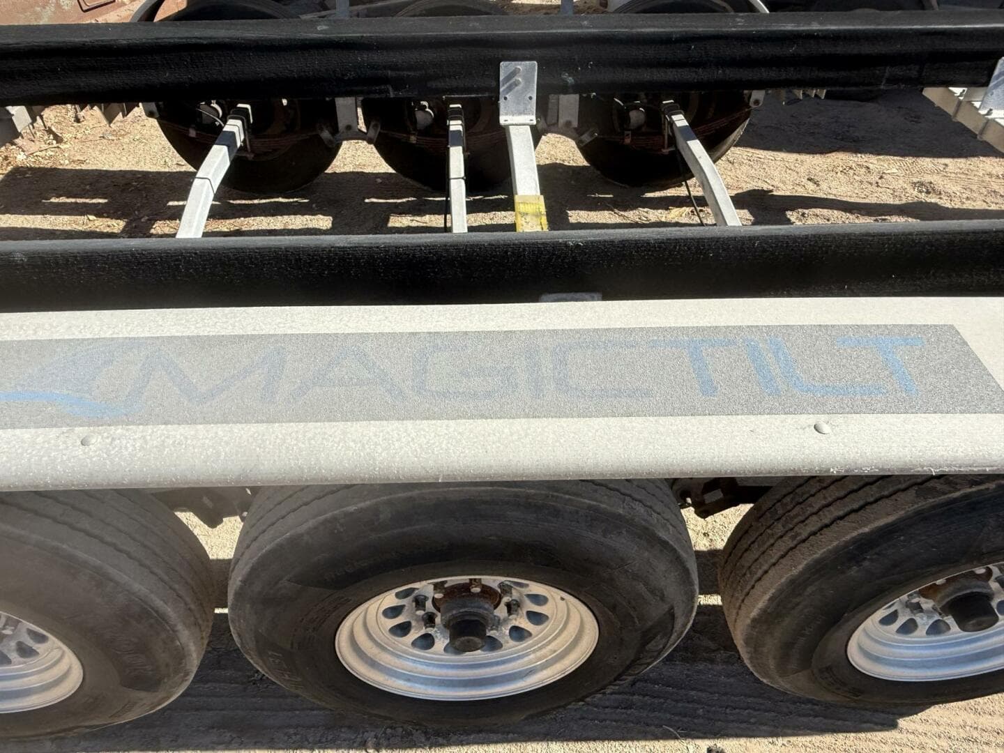 2017 Boston Whaler 315 Conquest — photo 34