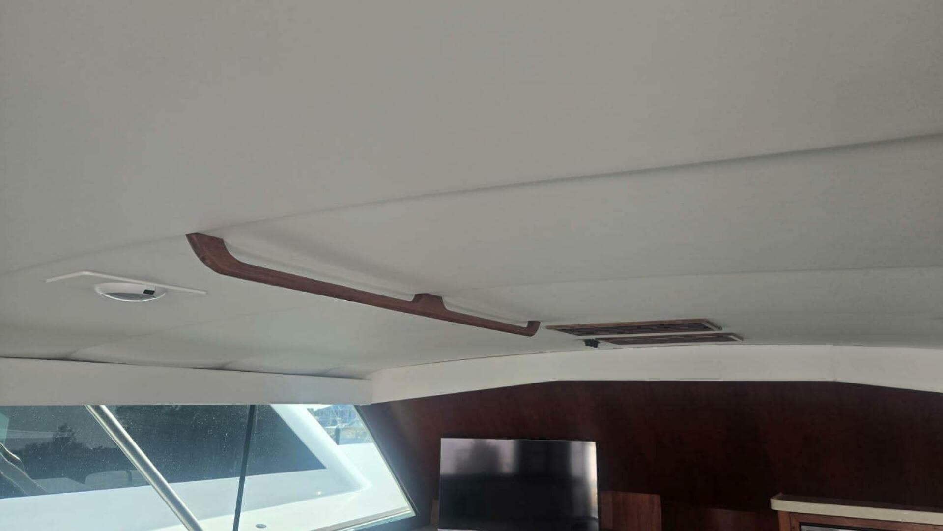 1984 Ocean Yachts — photo 17