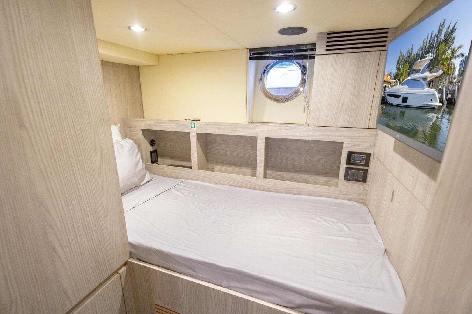 2021 Azimut Flybridge — photo 80