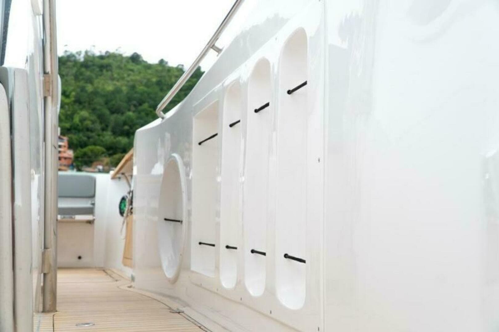 2025 Fishing Raptor 390 Solarium — photo 14